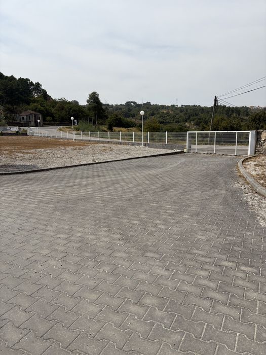 Aluguer de espaco 1000m2