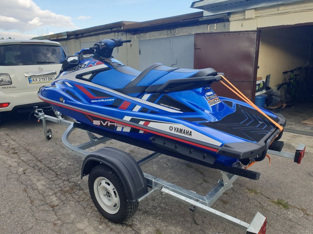 Продам Yamaha GP1800R SVHO с прицепом.