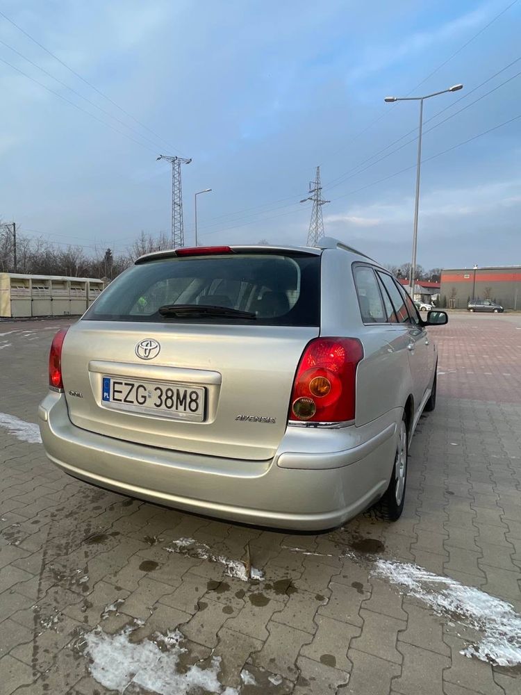 Toyota Avensis 2.0 D4D diesel 2004