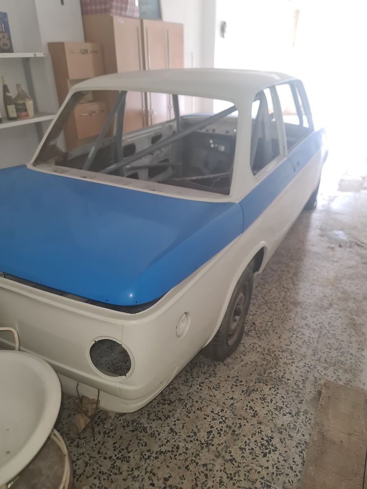 Bmw 1602 - carroceria reparada