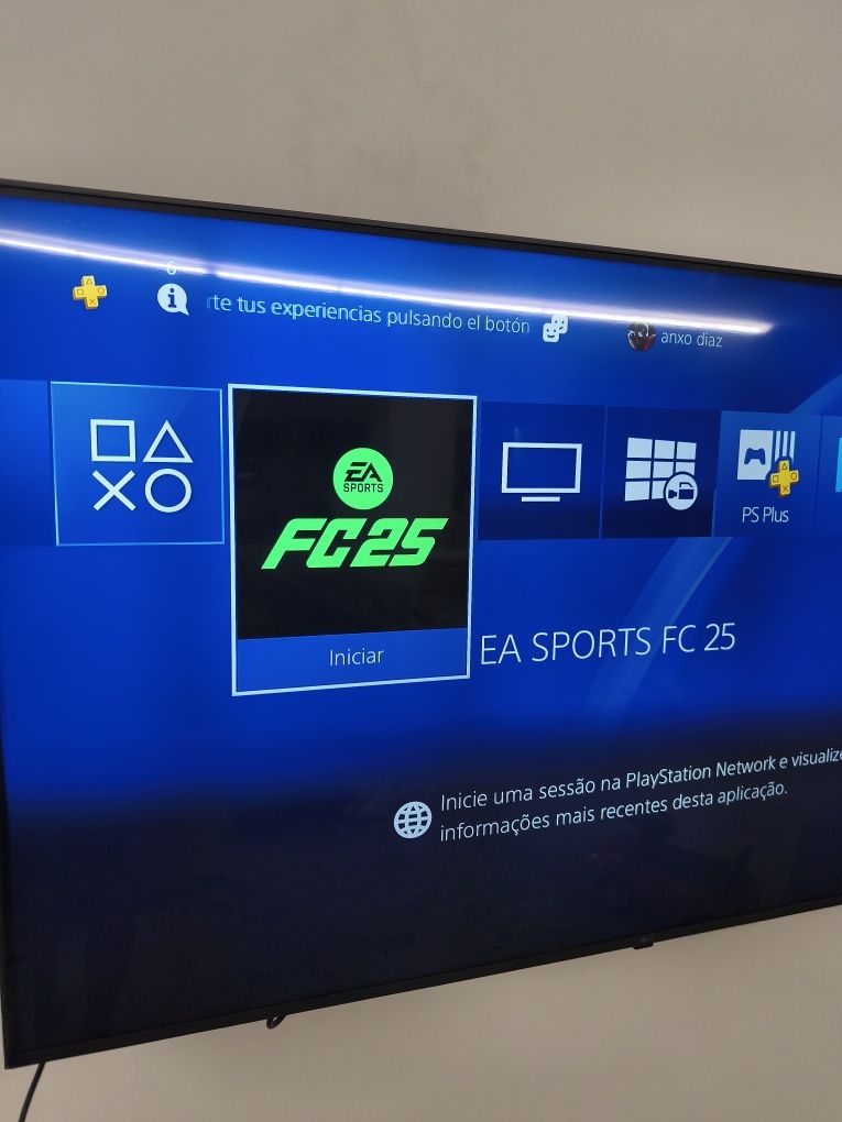 PlayStation 4 com FC25