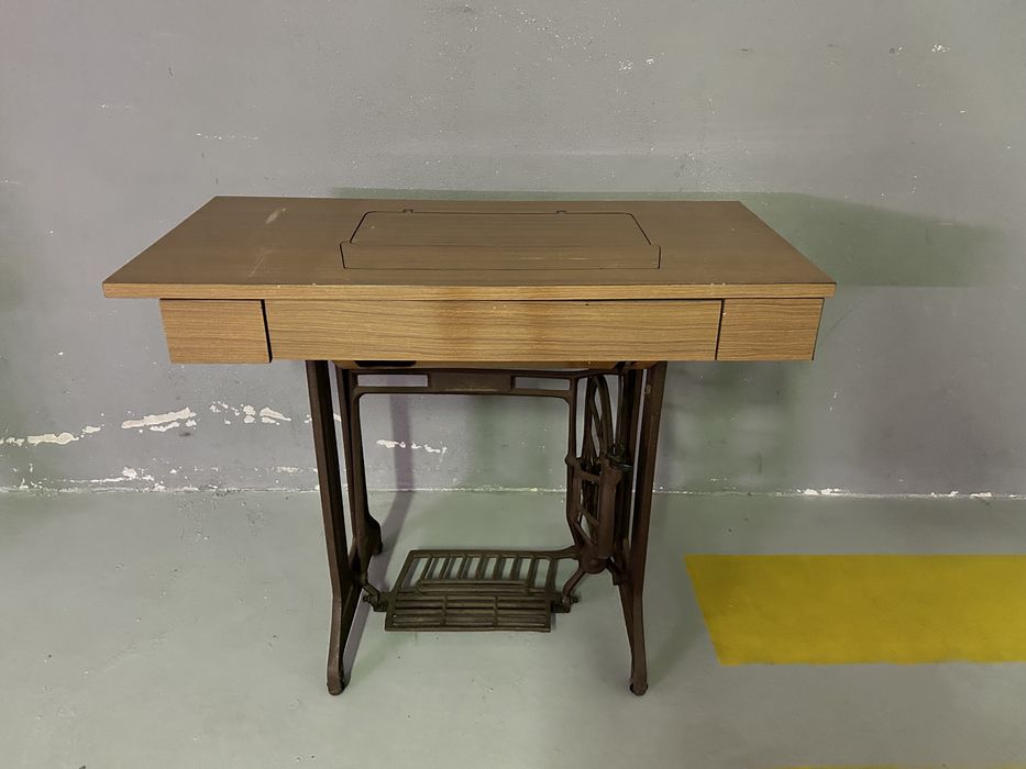 Máquina costura Singer