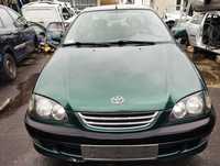 Toyota Avensis T22 2.0TD 4D 1999r.Zderzak przedni.