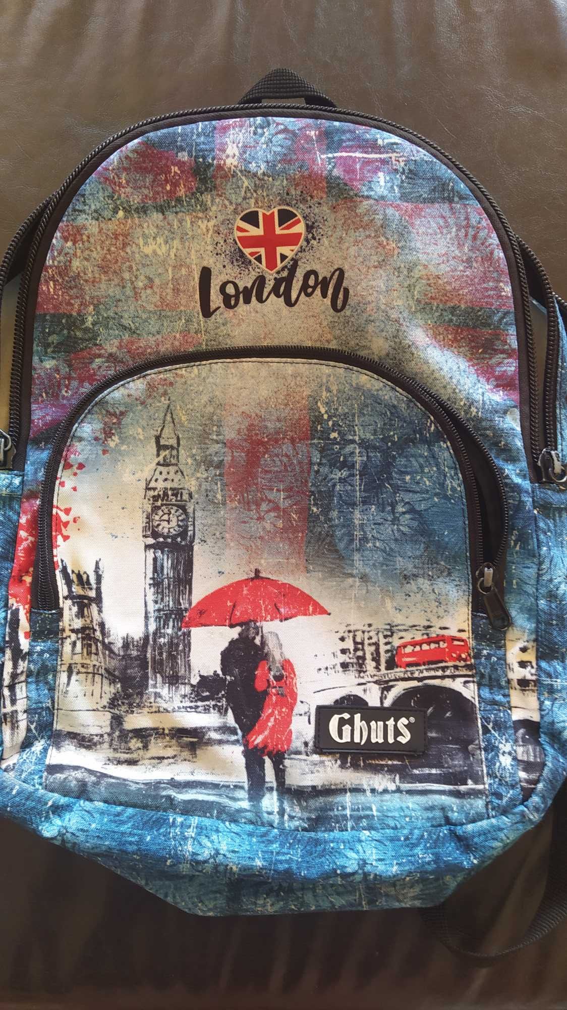 Mochila escolar GHUTS