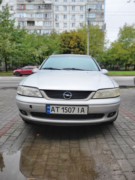 Машина opel vectra b 1999 1.8
