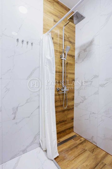 Продаж двоповерхового будинку с.Петропавлівське Ремонт