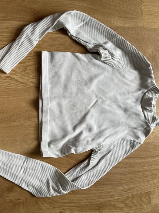 krótka biała koszulka