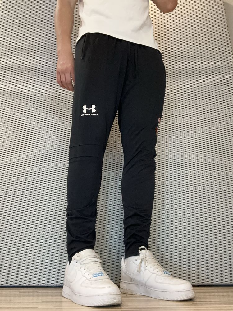 Spodnie Sportowe Under Armour Performance Fit Street Gym Style