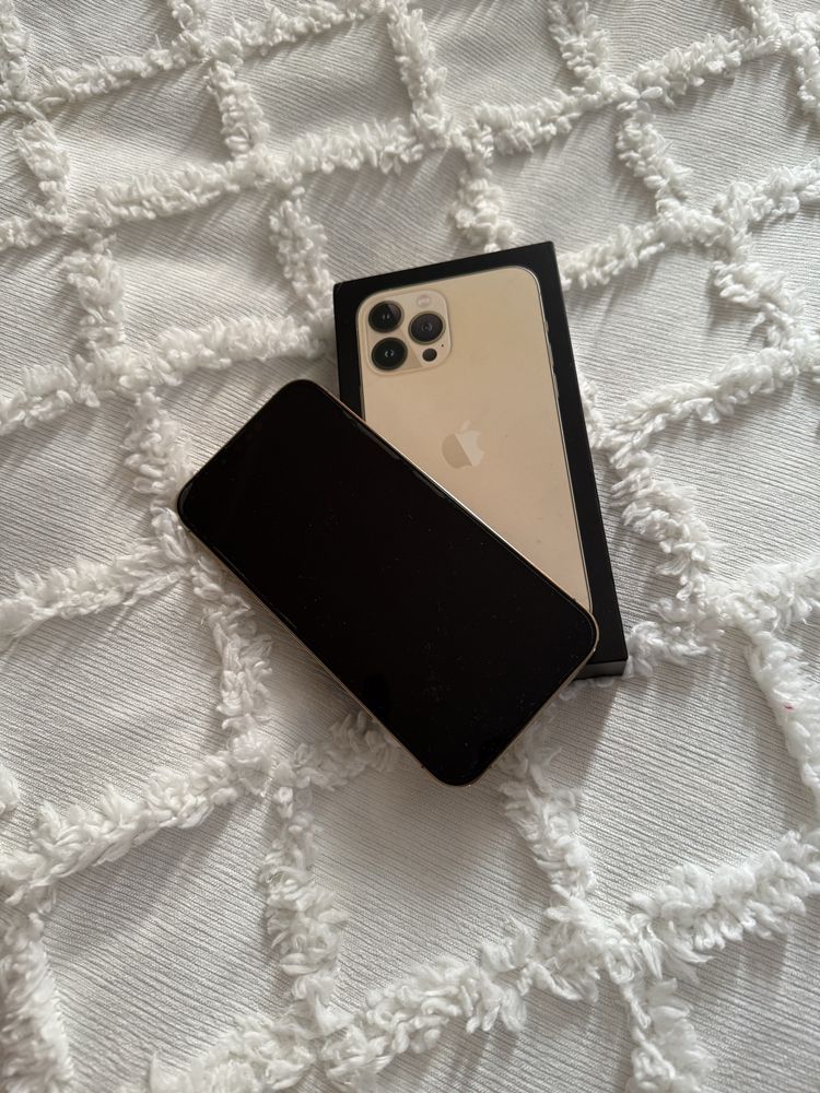 iPfone 13 pro max Gold