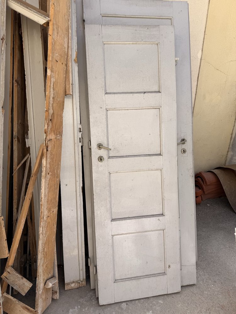 Portas de Madeira Maciça 80cm | Usadas em Bom Estado | Ótimo Preço