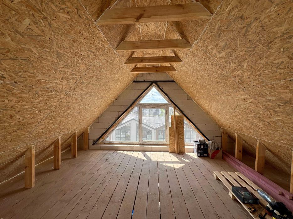 2-поверховий таунхаус 131 м² з власним двориком і паркомісцем