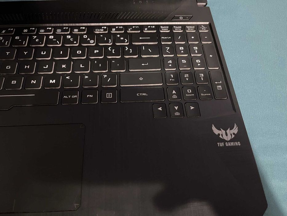 Laptop Asus TUF FX505DT Ryzen 5 / GTX 1650 / 8 GB Ram DDR4