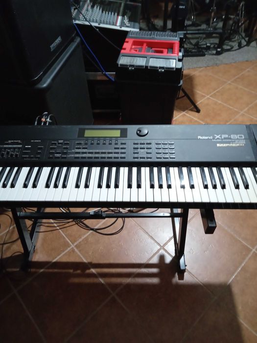 Klawisz Roland XP 80