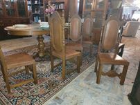 Cadeiras de sala em madeira e couro - bom estado geral - Valor unitá
