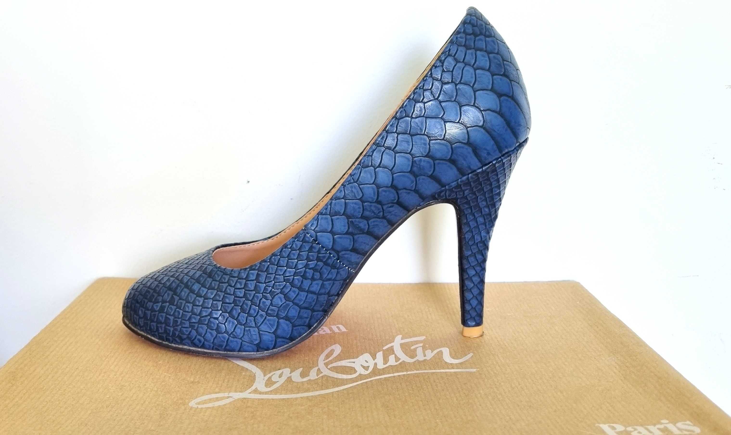 Szpilki Christian LOUBOUTIN - roz. 37