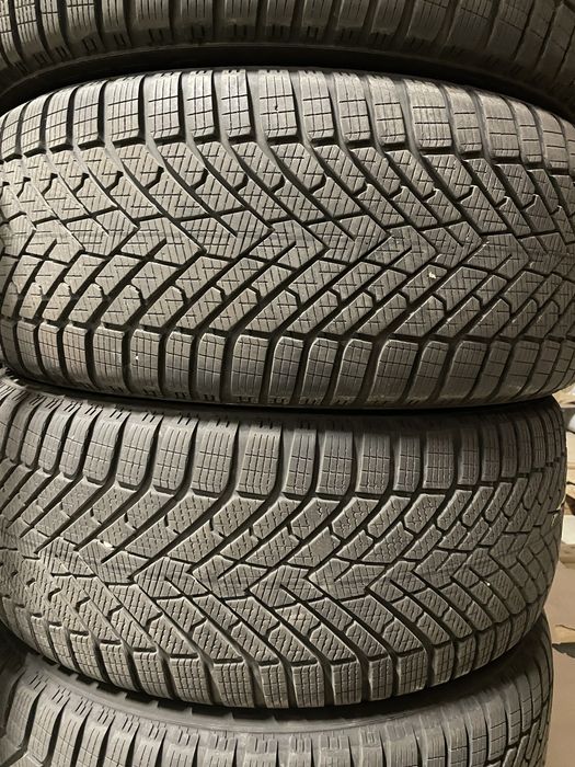 Opony Pirelli Scorpion Winter 2 255/45 R20