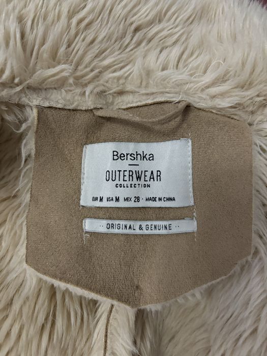 Дублянка Bershka