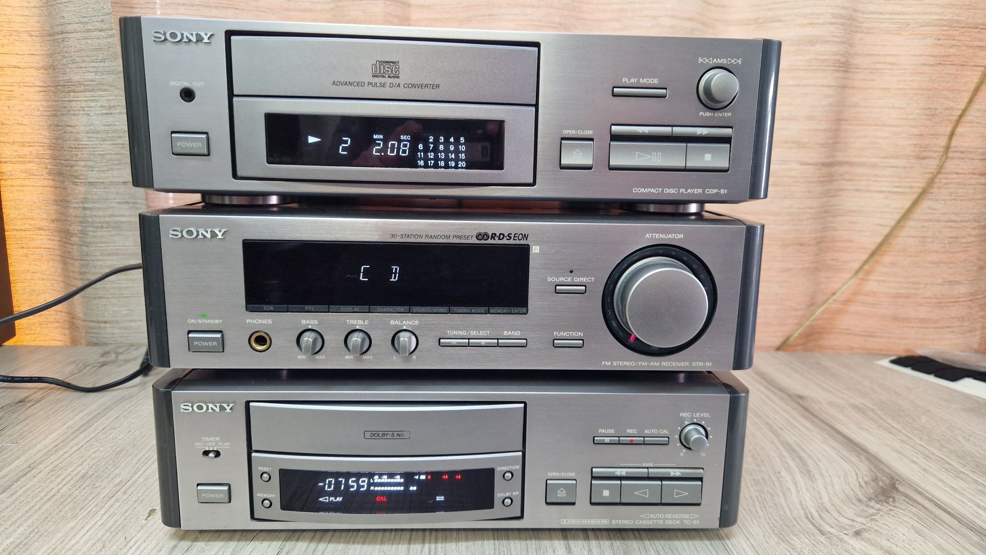 Комплект Sony CDP-S1, STR-S1, TC-S1