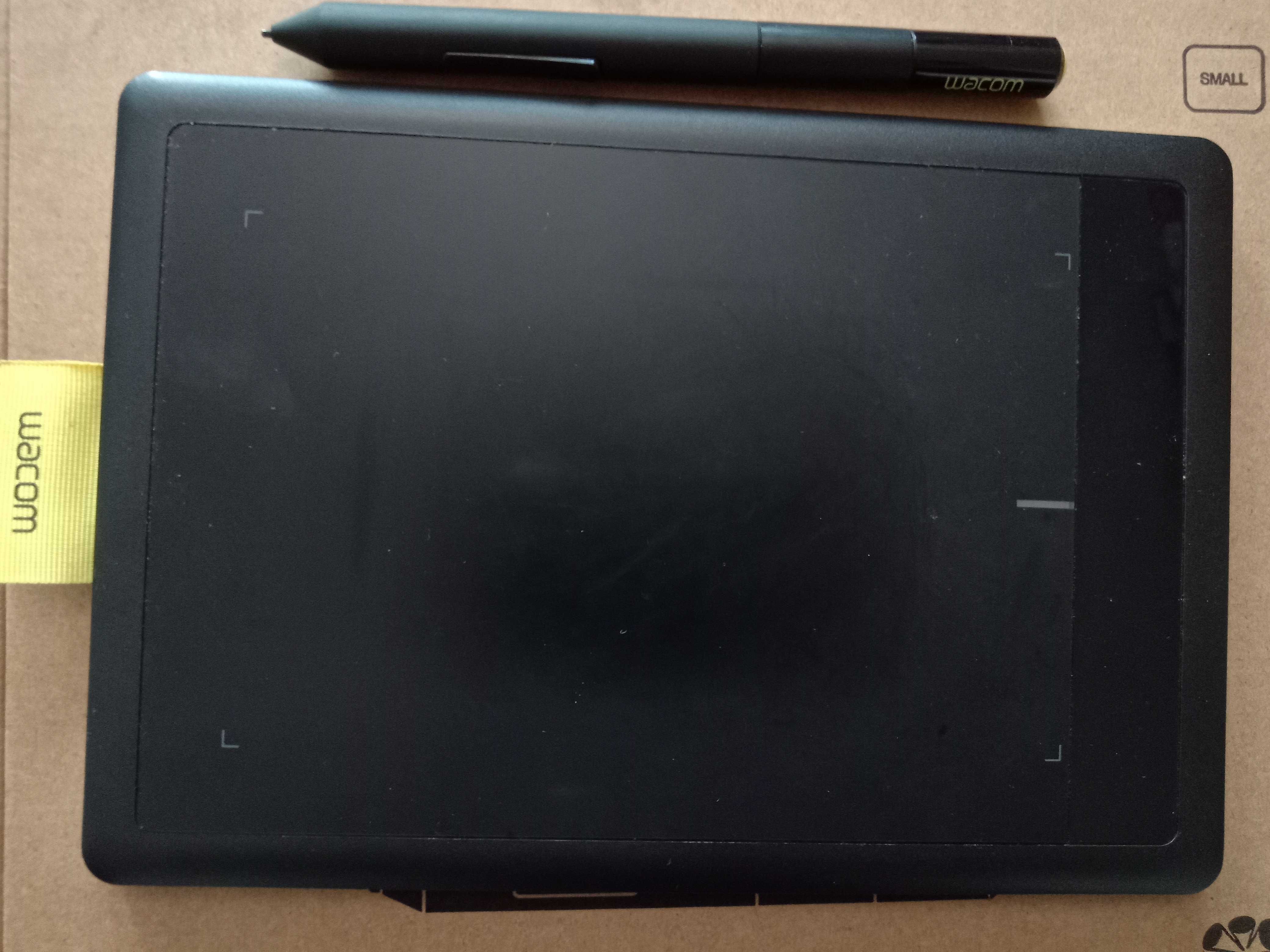 Tablet graficzny One by Wacom CTL-471 Cały zestaw