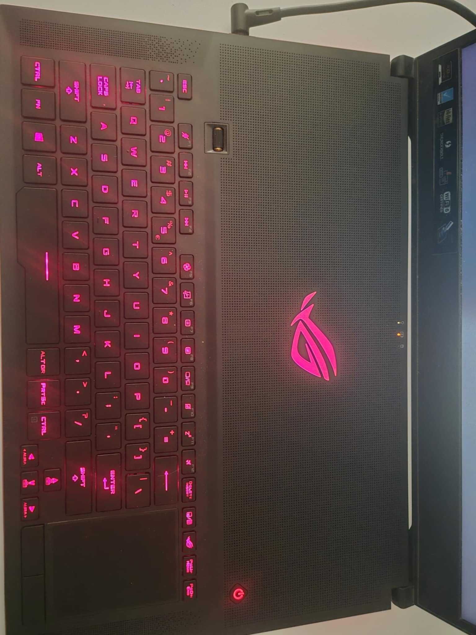 Laptop ASUS ROG Zephyrus S17 GX701LXS 17.3"  i7-10875H   GeForce 2080