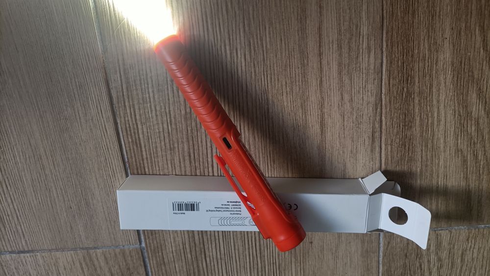 Lanterna Led Nova