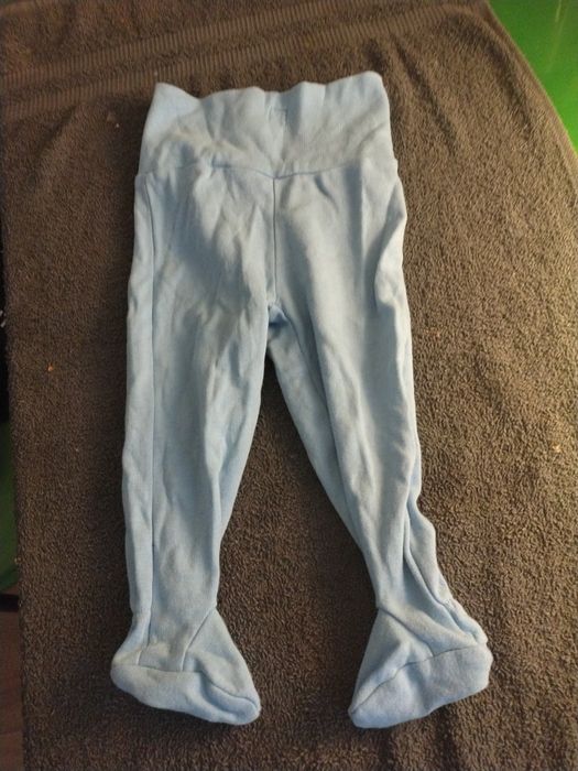 Półśpioszki niemowlęce w kolorze jasnoniebieskiego