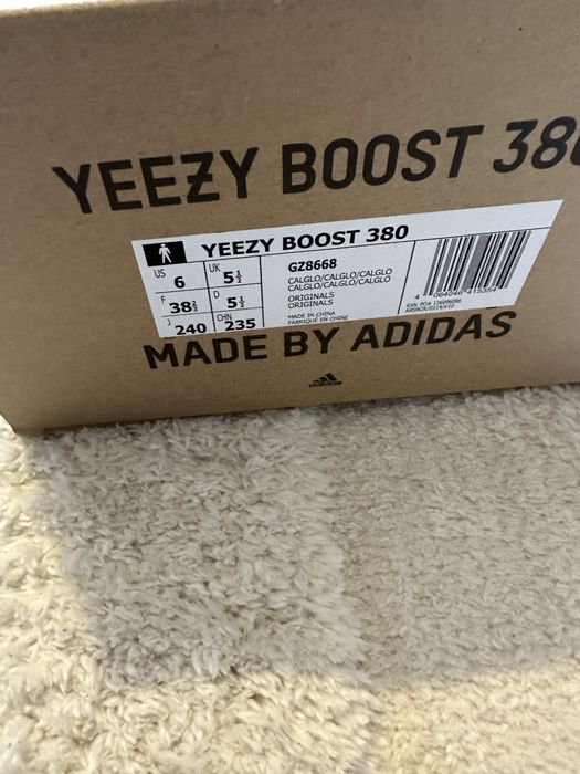 Adidas yeezy 380 calcite glow 38 2/3