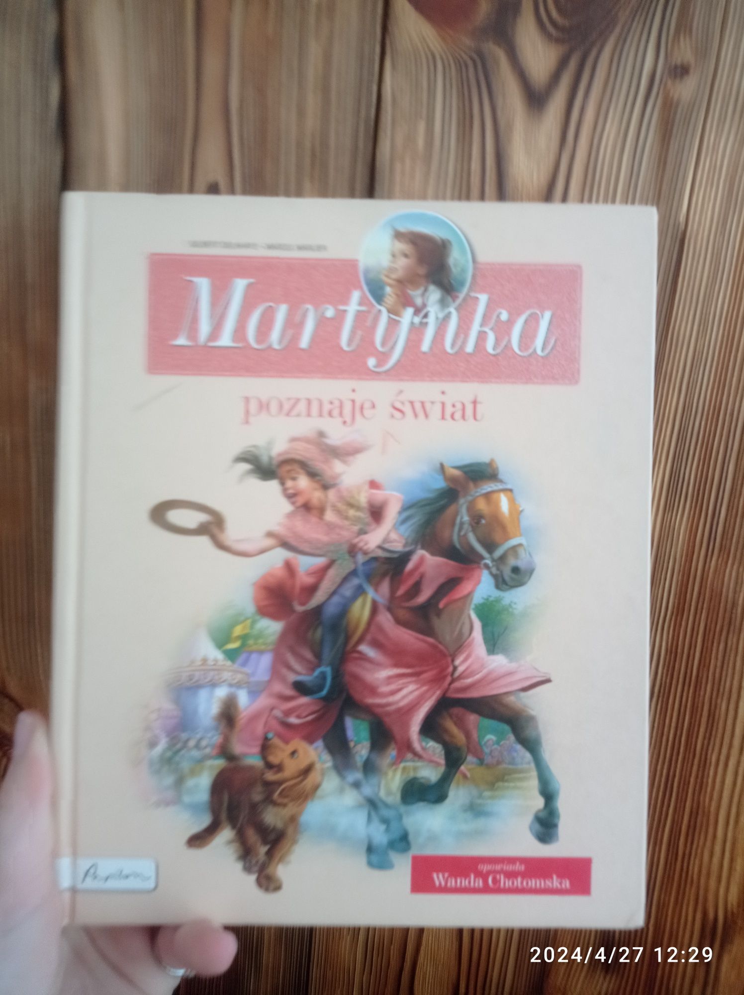 Martynka poznaje świat