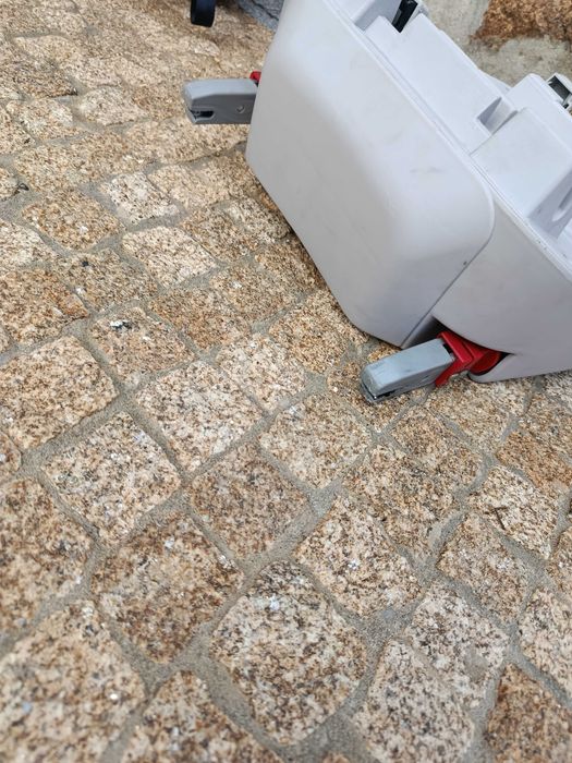 Cadeira 0/ 18kg isofix Pierre Cardin