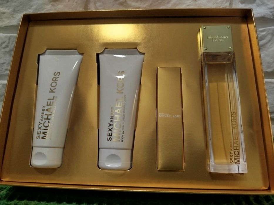 Michael Kors Sexy Amber/ Eau Pour Homme  подарункові набори
