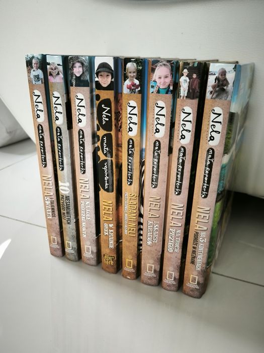 Zestaw 8 książek Nela mała reporterka.