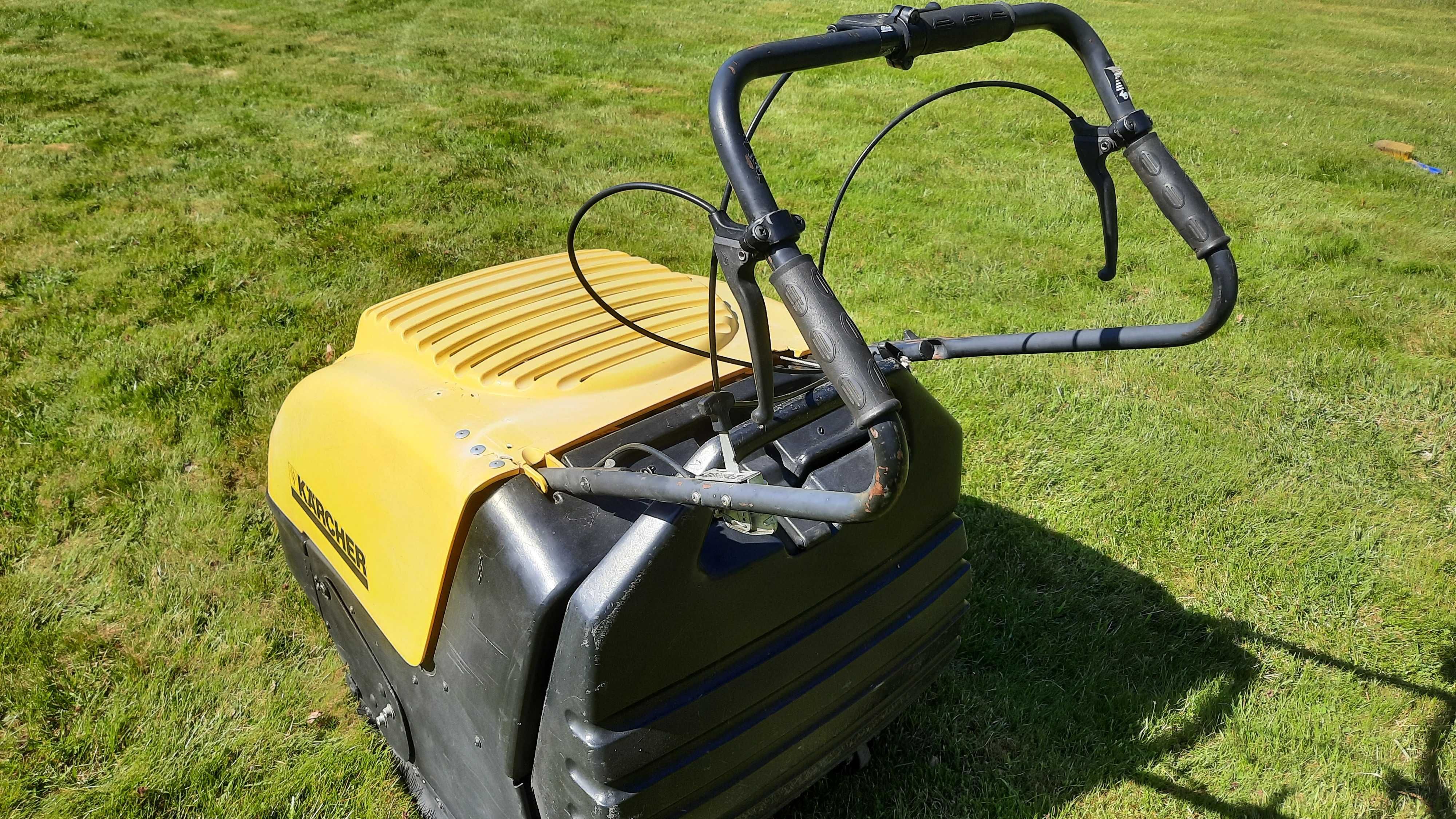 Zamiatarka Karcher KSM 750 silnik Honda