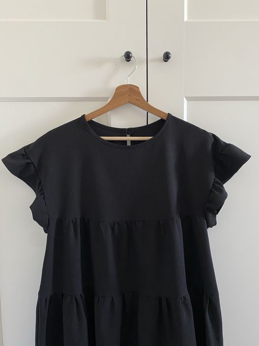 Czarna krótka sukienka rozkloszowana z falbanami lato oversize S/M/L