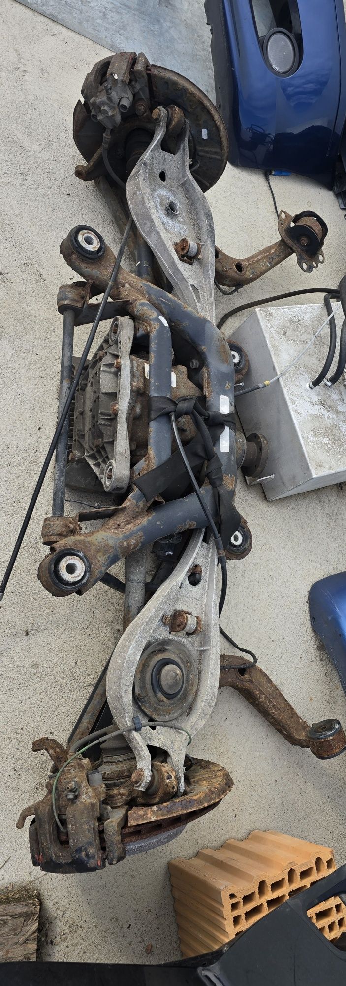 Bmw e46 m3 wozek tylni komplet