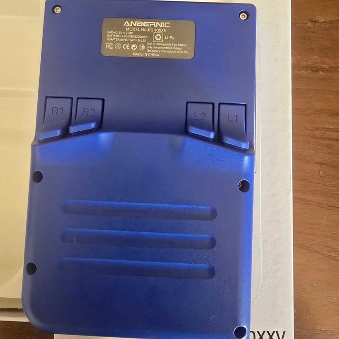 Consolas Retro Anbernic RG35XX Plus e RG40XXV — Novas