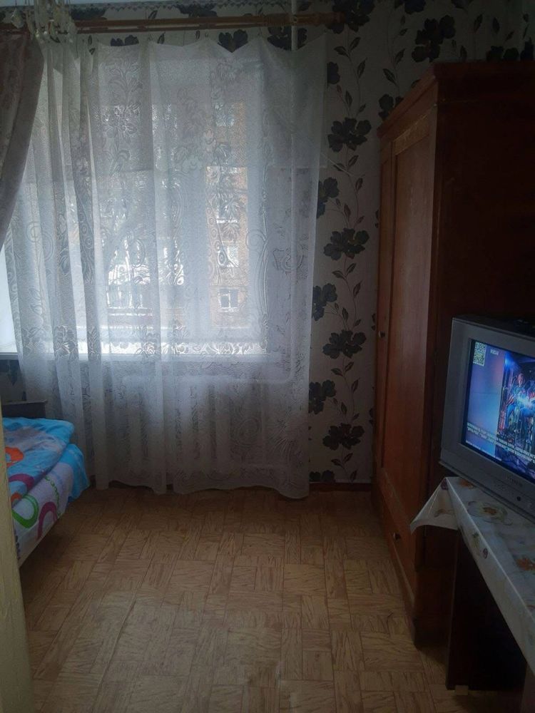Здам 3 кв руські фільварки