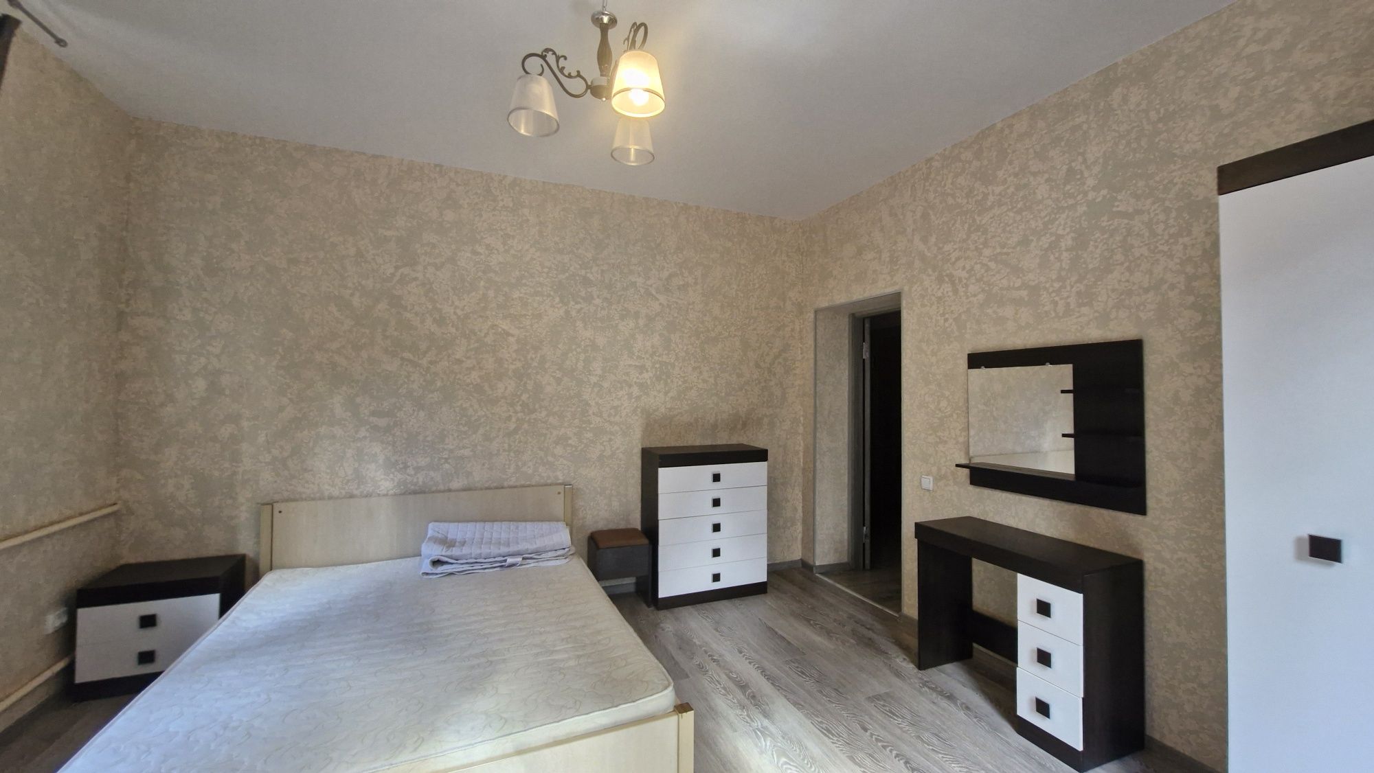 Продаж 2  кімн квартири