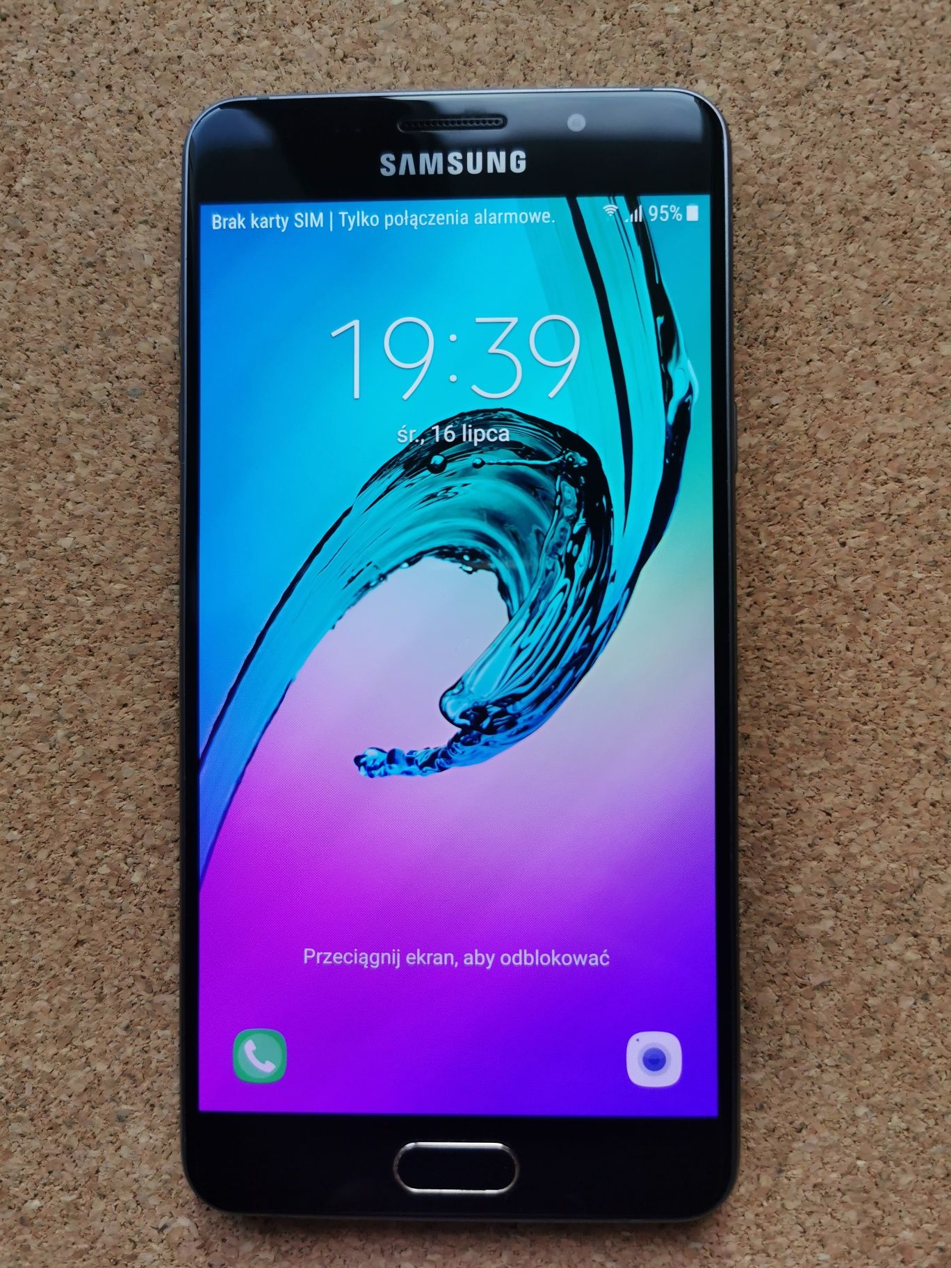 Samsung Galaxy A5 2016 w salonowym stanie.