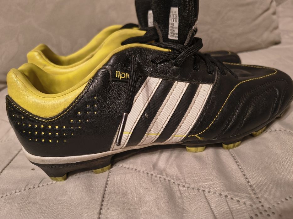 Buty korki adidas