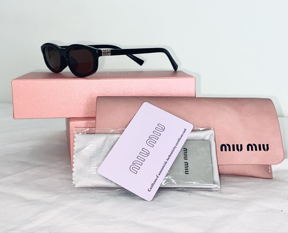 Óculos de sol Miu Miu