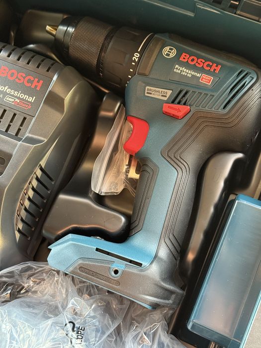 Nowa! Wkretarko-wiertarka Bosch Professional 2 baterie ladowarka Quick
