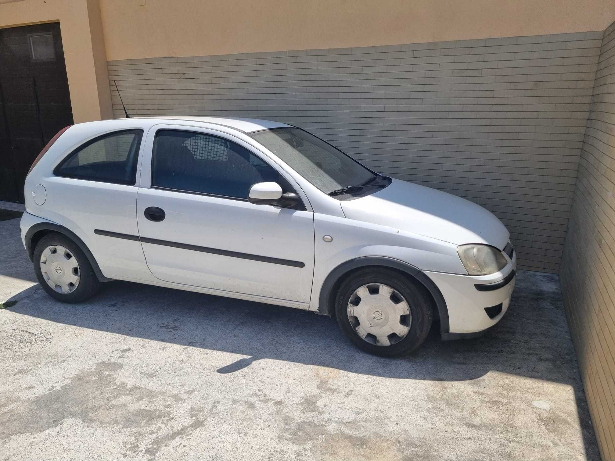 Opel corsa 1.3  Económico