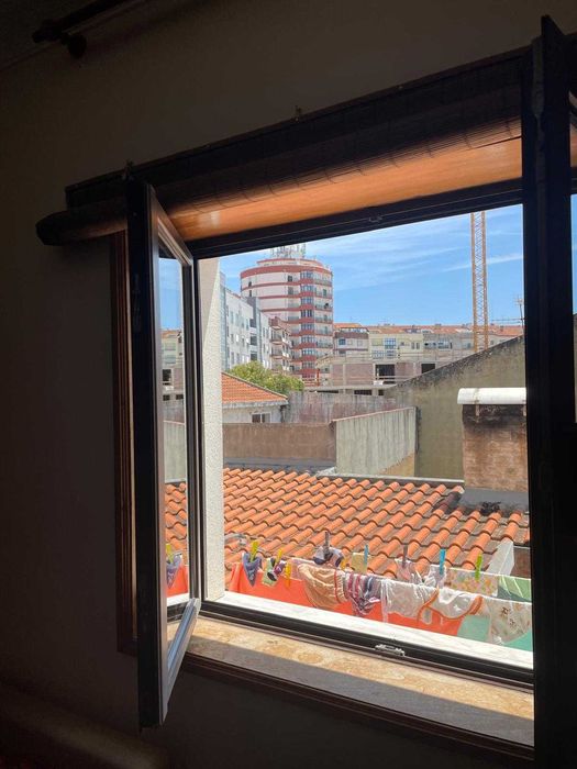 Duas janelas vidros duplos em ótimo estado