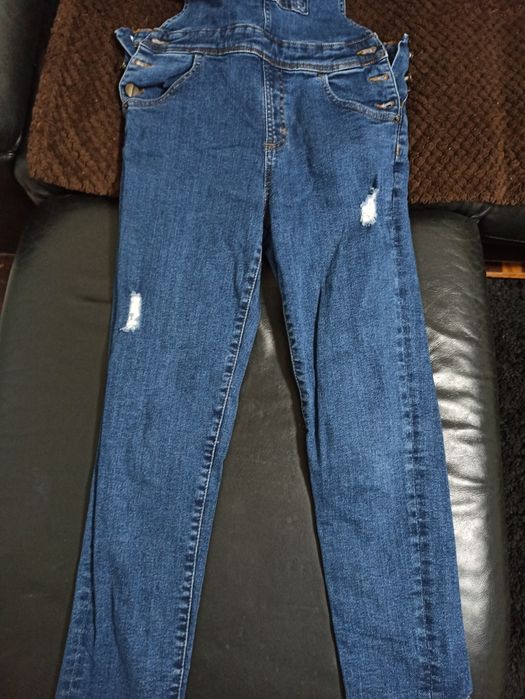 Віддам безкоштовно 146 розмір