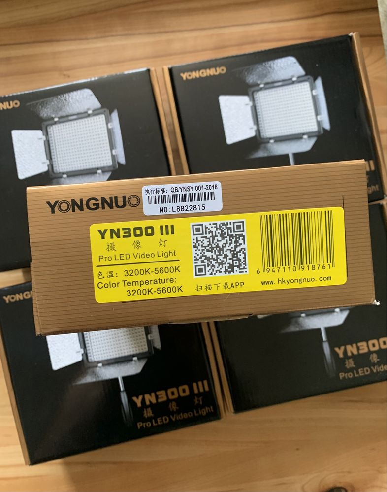 Відеосвітло YN-300III Yongnuo 3200-5500K