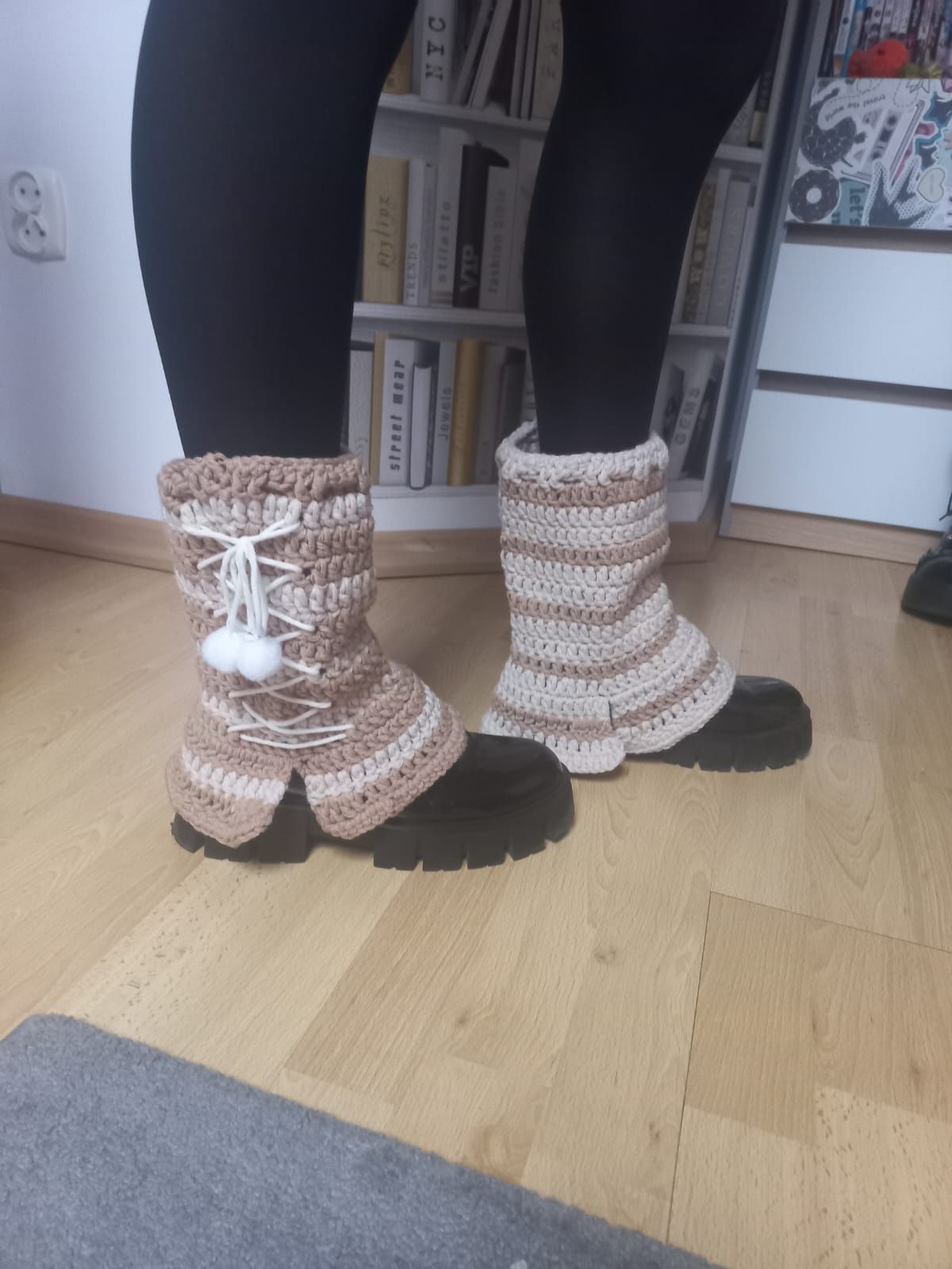 Zestaw rękawiczki i getry - hand made na szydełku