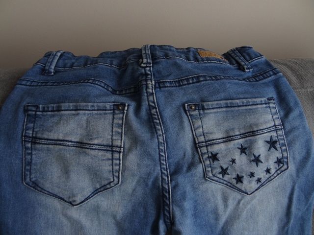 Spodnie dżinsowe w rozm 140