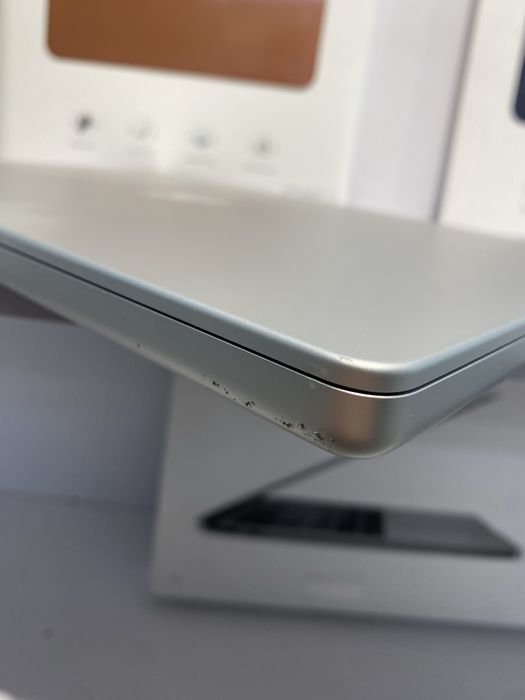 Used Macbook Pro 16 M1 Pro 16/512 Silver