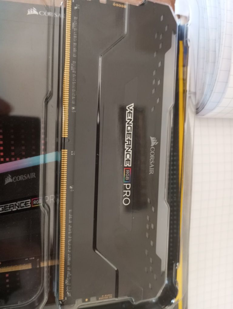 Crossair VEGANCE RGB PRO1x 8Gb 3200mhz CL16