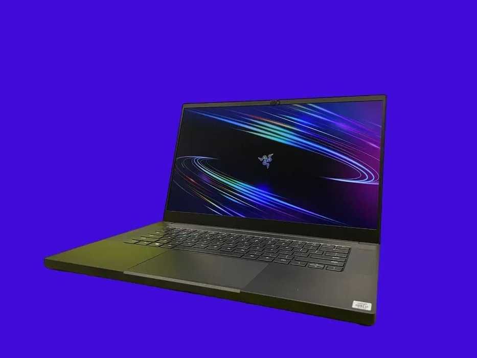 Razer Blade 15 RTX 2070 Max-Q Intel Core i7-10750H
